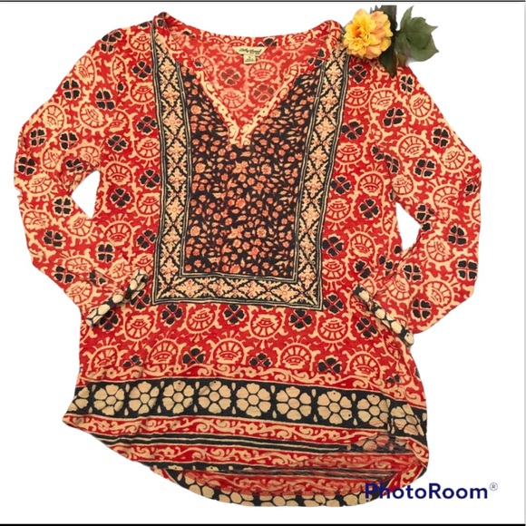 Lucky Brand Tops - Lucky Brand boho printed v-neck tee S